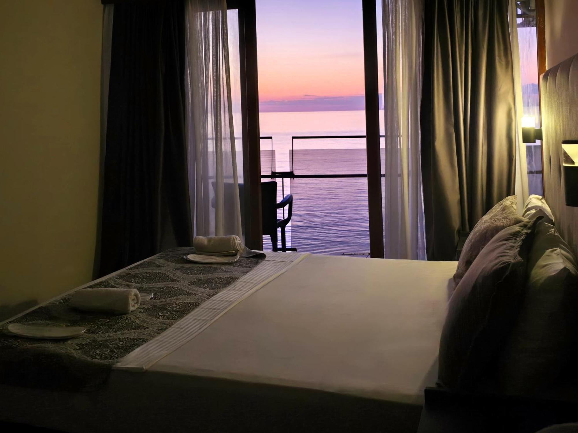 Ashtal Beach Hotel Batumi Exteriér fotografie